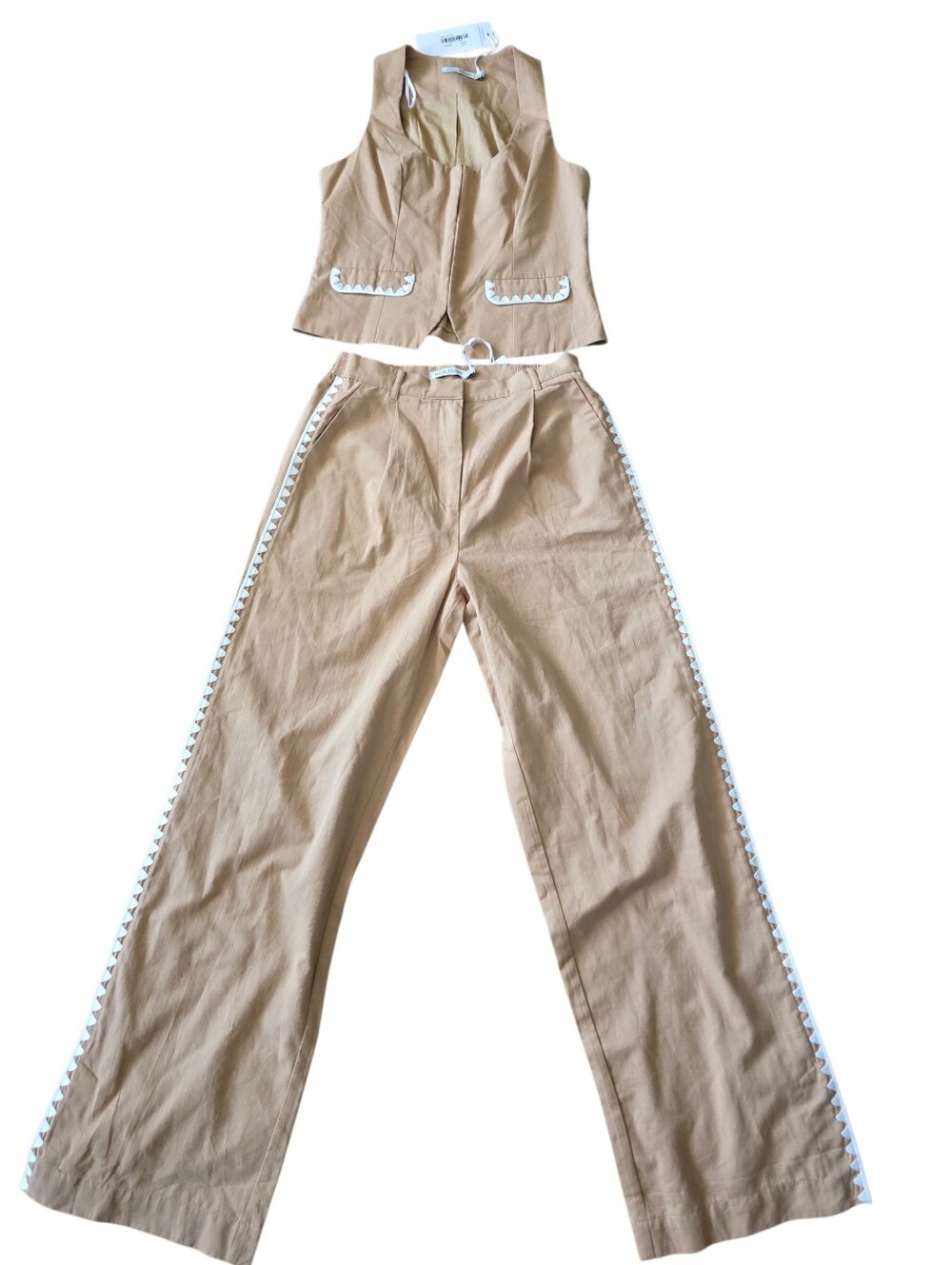 Two Piece Mon Renn Lisle Pant Set In Biscuit - Picture 5 of 12